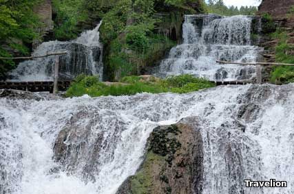Джуринский водопад, где отдохнуть на майские в Украине